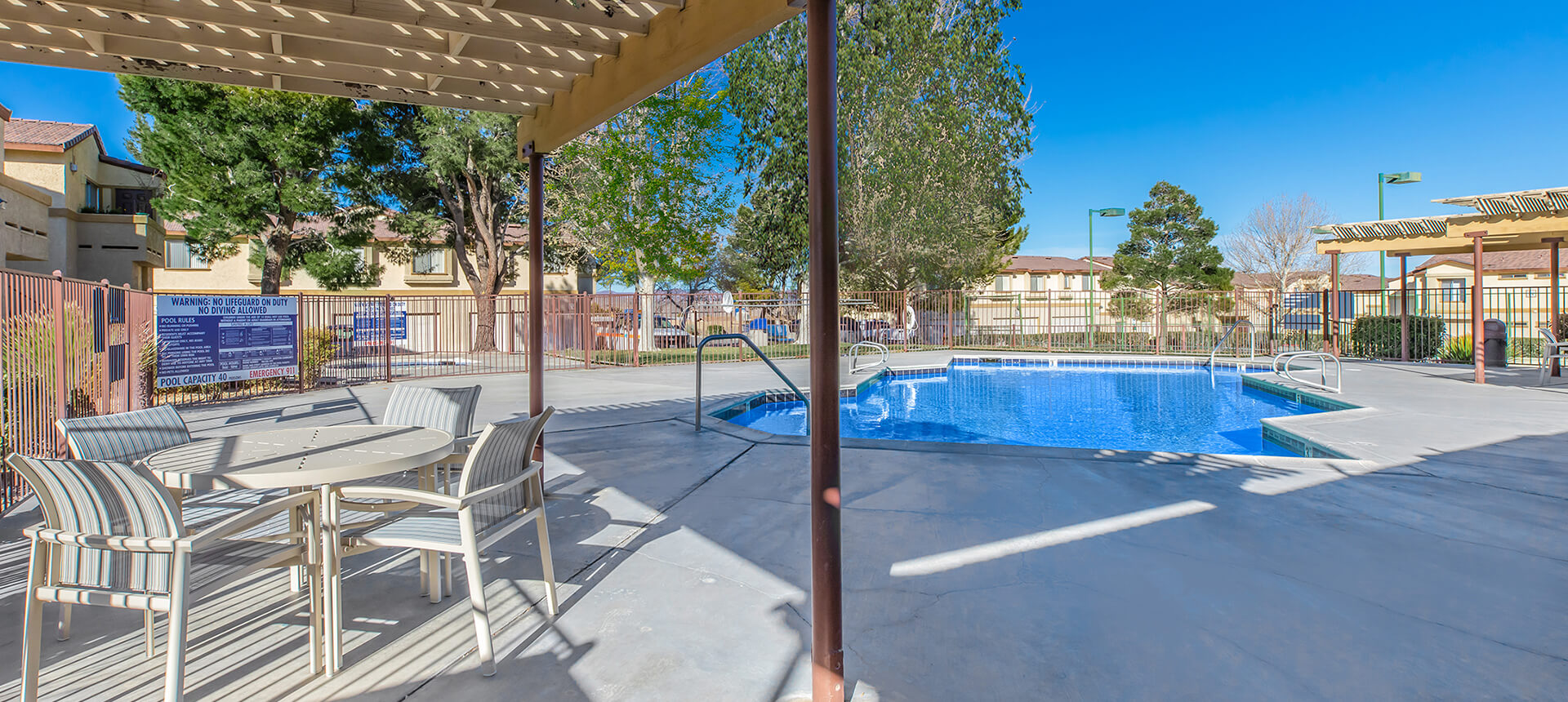 Desert Heights Apartments in Barstow, CA